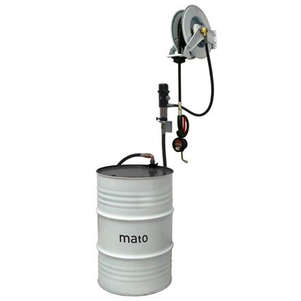 pneuMATO 3 Wandmontage mit DIGIMET E35 und Auslauf Motorenöl